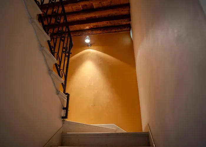 Palazzo Delle Tre Lune Ноале